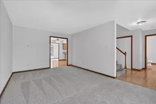 68 Lauren Ln, Coatesville, PA 19320 - Photo 4