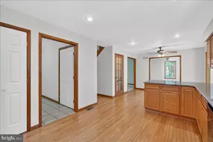 68 Lauren Ln, Coatesville, PA 19320 - Photo 8