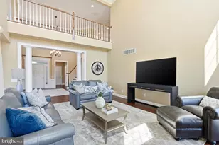 307 S Caldwell Cir, Downingtown, PA 19335 - Photo 6
