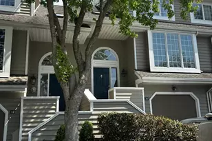 32 Cabot Ct, Chesterbrook, PA 19087 - Photo 4