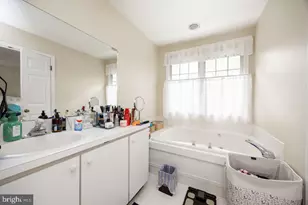 32 Cabot Ct, Chesterbrook, PA 19087 - Photo 16