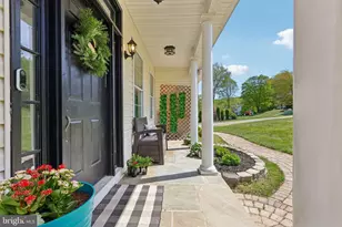 5025 Deer Dr, Downingtown, PA 19335 - Photo 4