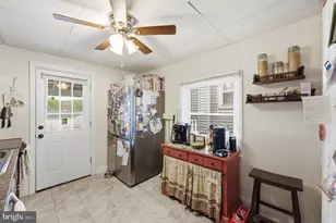 216 Grant St, Parkesburg, PA 19365 - Photo 6