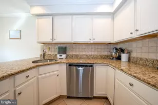407 Hartford Square, West Chester, PA 19380 - Photo 12