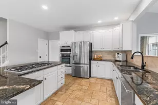 327 Twin Pond Dr, West Chester, PA 19382 - Photo 12