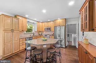 207 Anthony Wayne Dr, Wayne, PA 19087 - Photo 8