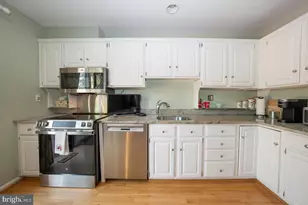471 Chandlee Dr, Berwyn, PA 19312 - Photo 10