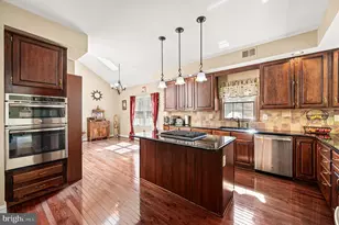 111 Brookhollow Dr, Downingtown, PA 19335 - Photo 6