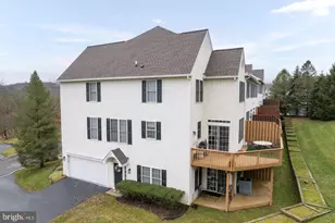 706 Whispering Brooke Dr, Newtown Square, PA 19073 - Photo 4