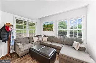 706 Whispering Brooke Dr, Newtown Square, PA 19073 - Photo 6