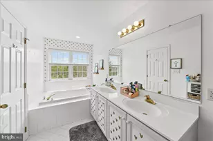 706 Whispering Brooke Dr, Newtown Square, PA 19073 - Photo 18