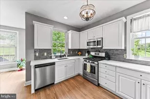 706 Whispering Brooke Dr, Newtown Square, PA 19073 - Photo 12