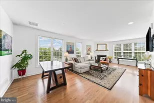 706 Whispering Brooke Dr, Newtown Square, PA 19073 - Photo 4