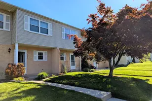 330 Carlyn Ct, Downingtown, PA 19335 - Photo 2