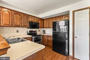 125 Derby Dr, Elverson, PA 19520 - Photo 8