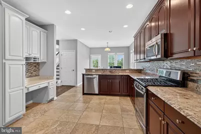 815 S Haines Circle, Downingtown, PA 19335 - Photo 6