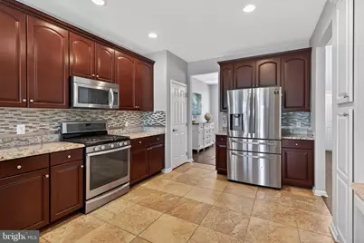 815 S Haines Circle, Downingtown, PA 19335 - Photo 8