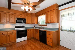 64 Mitchell Dr, Pottstown, PA 19465 - Photo 14