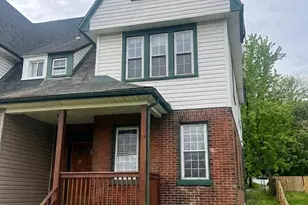 30 Oak St, Coatesville, PA 19320 - Photo 2