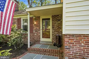 388 Castlewood Dr, Devon, PA 19333 - Photo 2