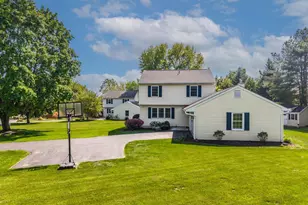 111 Canter Ln, Glenmoore, PA 19343 - Photo 2