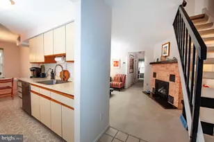 631 Washington Pl, Chesterbrook, PA 19087 - Photo 4
