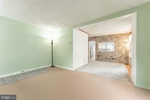 263 S Mount Airy Rd, Coatesville, PA 19320 - Photo 6