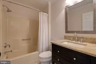 33 Cabot Ct, Chesterbrook, PA 19087 - Photo 16