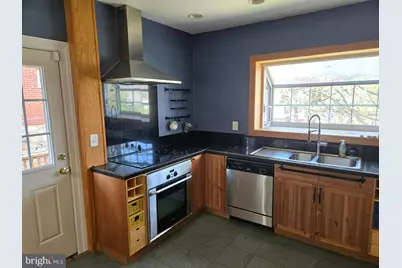 1019 Stirling Street, Coatesville, PA 19320 - Photo 2