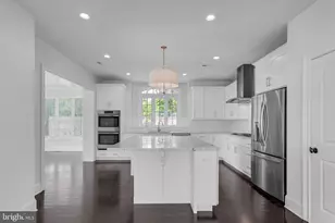 17 Grey Ct, Berwyn, PA 19312 - Photo 8