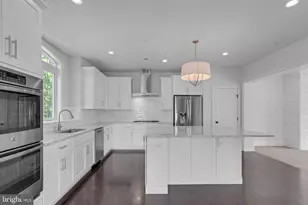17 Grey Ct, Berwyn, PA 19312 - Photo 6