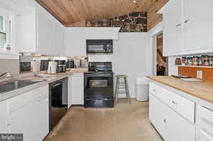 818 B Burrows Run Rd, Chadds Ford, PA 19317 - Photo 52