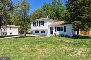 970 Kingsway Dr, Coatesville, PA 19320 - Photo 10