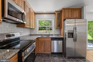 970 Kingsway Dr, Coatesville, PA 19320 - Photo 26