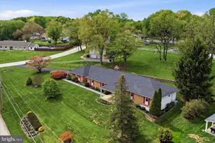 101 Caswallen Dr, West Chester, PA 19380 - Photo 4