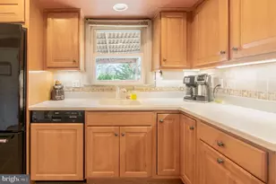 1042 Warren Rd, West Chester, PA 19382 - Photo 4