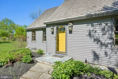 817 Sharon Circle, West Chester, PA 19382 - Photo 2