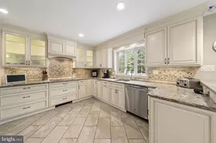 1154 Old Lancaster Rd, Berwyn, PA 19312 - Photo 8