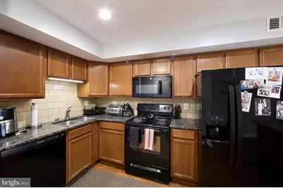 242 Summit House, West Chester, PA 19382 - Photo 4