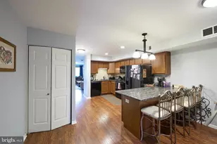 242 Summit House, West Chester, PA 19382 - Photo 2