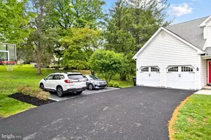 1012 Country Walk Dr, Pottstown, PA 19465 - Photo 44