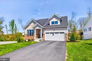 48 Heron Ln, Coatesville, PA 19320 - Photo 2