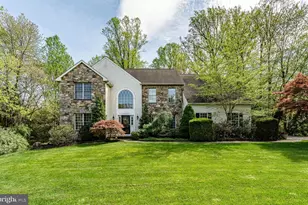 1413 Hampton Dr, Downingtown, PA 19335 - Photo 2