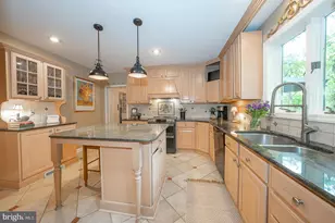 290 Forest Hills Cir, Devon, PA 19333 - Photo 6