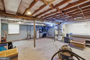 205 Oak Ln, West Chester, PA 19382 - Photo 42