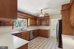 205 Oak Ln, West Chester, PA 19382 - Photo 18