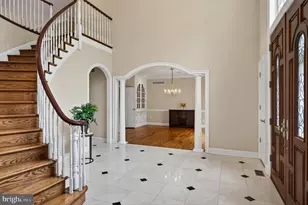 606 Longchamps Dr, Devon, PA 19333 - Photo 4