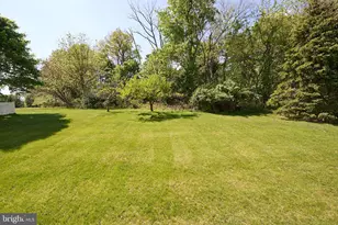 305 McFarland Dr, Downingtown, PA 19335 - Photo 28