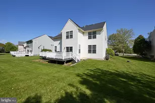 305 McFarland Dr, Downingtown, PA 19335 - Photo 2