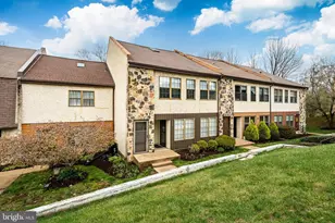 239 Smallwood Ct, West Chester, PA 19380 - Photo 2